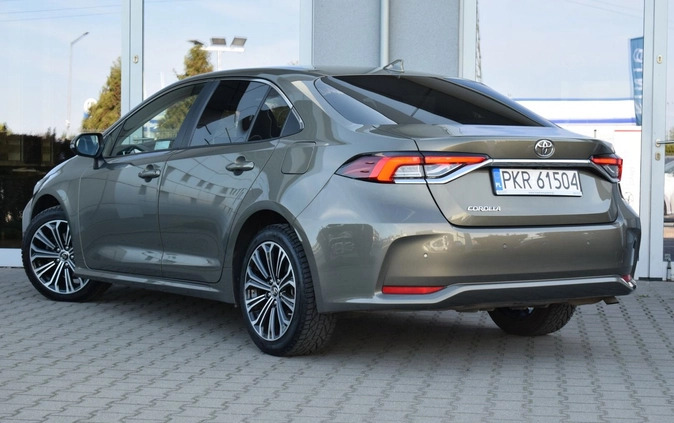 Toyota Corolla cena 81000 przebieg: 92494, rok produkcji 2019 z Karpacz małe 254